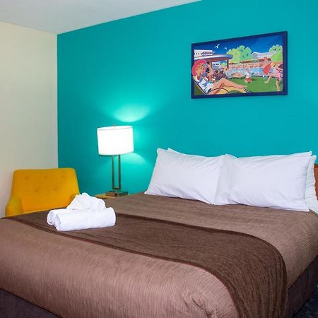 Bowmont Motel Пентиктон Экстерьер фото